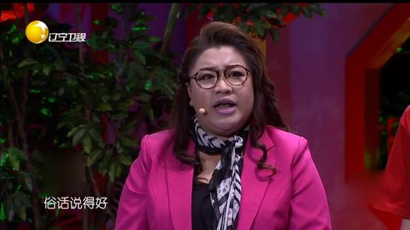 卢敏仪息影20年后，朋友婚礼演唱《铁塔凌云》让人听得回忆满满